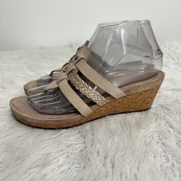 UGG Womens Maddie Sandals Leather Cork Wedge Heels Slip On Strappy Beige 7 - Picture 1 of 11